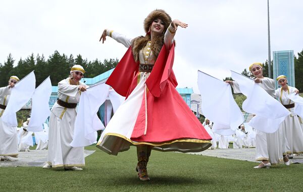 V hrách, ktoré zah??ali 17 športových zariadení, sa hralo o 387 sád medailí.  - Sputnik International