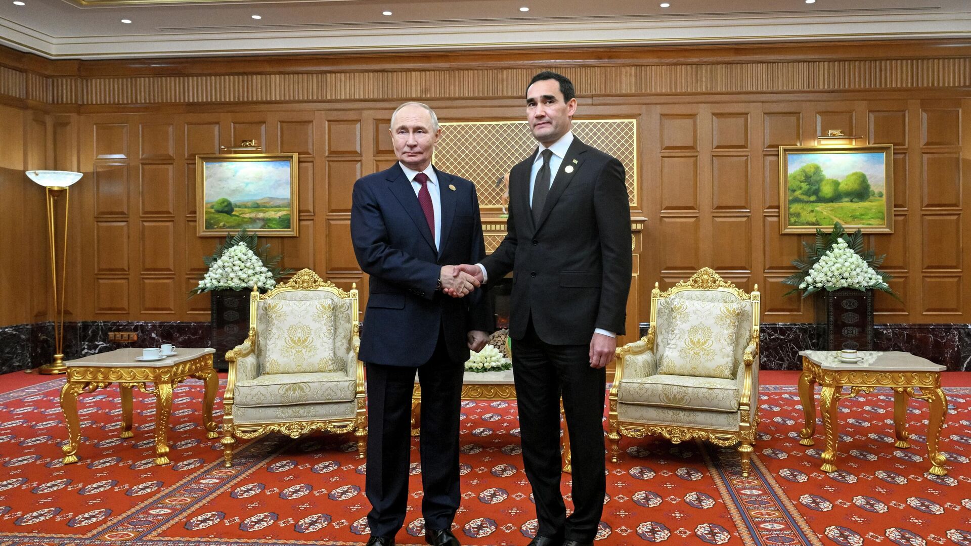 Ruský prezident Vladimir Putin a turkménsky prezident Serdar Berdimuhamedov - Sputnik International, 1920, 12.12.2025