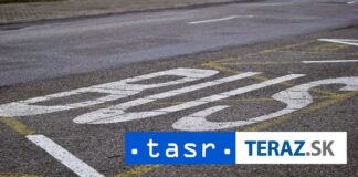 Autobus narazil do ľudí na zástavke, hlásia mŕtvych