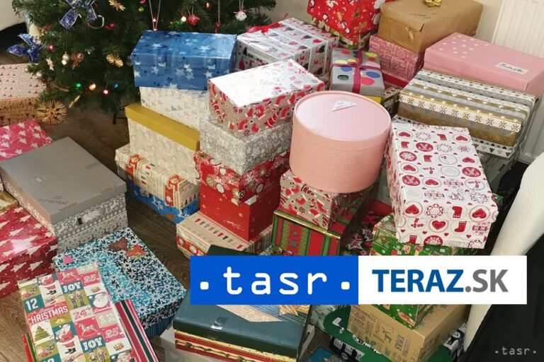 Darčeky nerozdávajú iba Ježiško, či Dedo Mráz, ale aj poleno