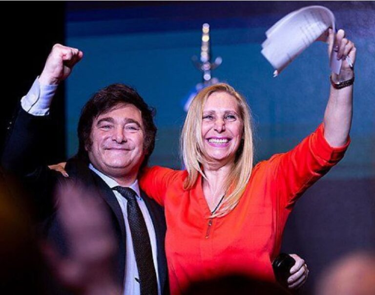 Prepustil 23 000 ľudí zo štátnej správy a väčšinou to dáva na MATELKA, pacienta z TrnavyArgentínske peso devalvovalo o 54 %Argentínsky prez…