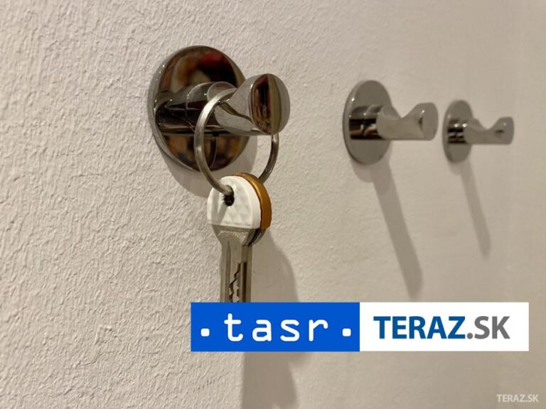 Ceny domov v Británii v marci klesli, prvýkrát za šesť mesiacov