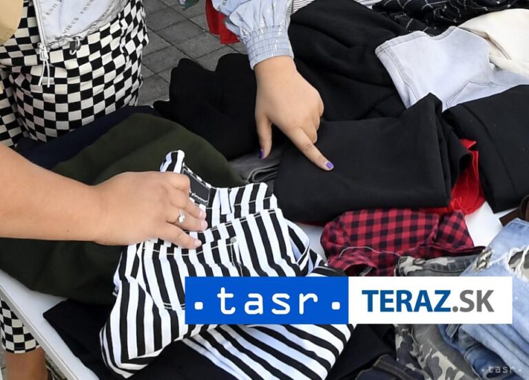Predajcovia módy začnú na budúci rok so skúšobným zberom oblečenia
