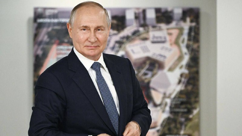 Vladimir-Putin-nominovany-na-osobnost-roka-TimeV-roku-2007-casopis.jpg