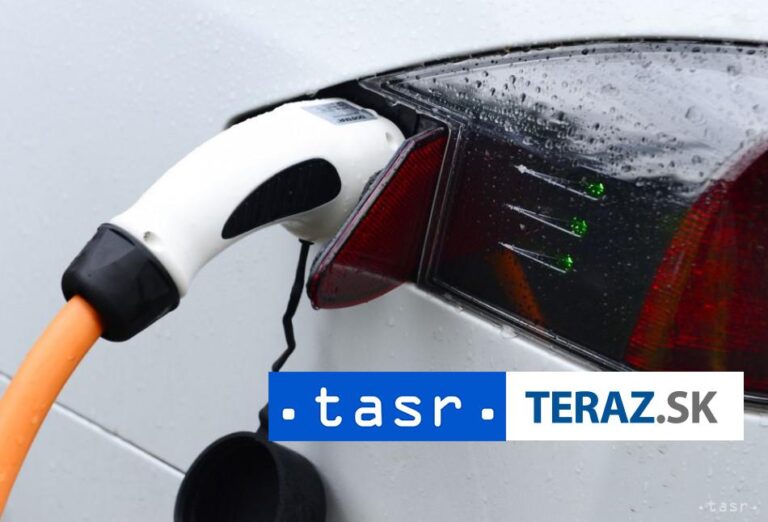 Dodávky elektromobilov Tesla vo 4. štvrťroku prekonali odhady