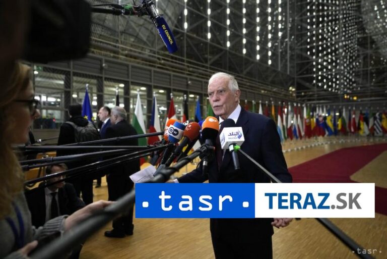 EÚ dodá Ukrajine do marca len polovicu delostreleckej munície