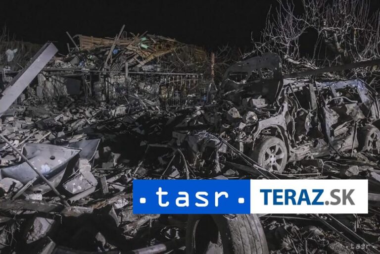 Ruský raketový útok zasiahol Charkov, hlásia 16 zranených