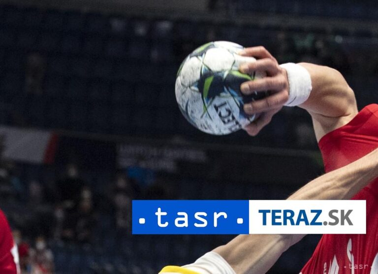 Hádzanári islandského Valur Reykjavík zvíťazili nad Pireusom