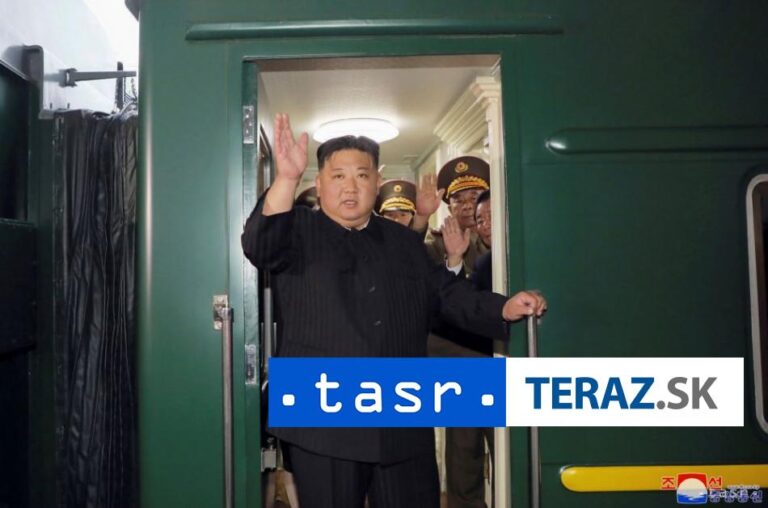 Kim Čong-un sledoval odpálenie nových rakiet z ponorky