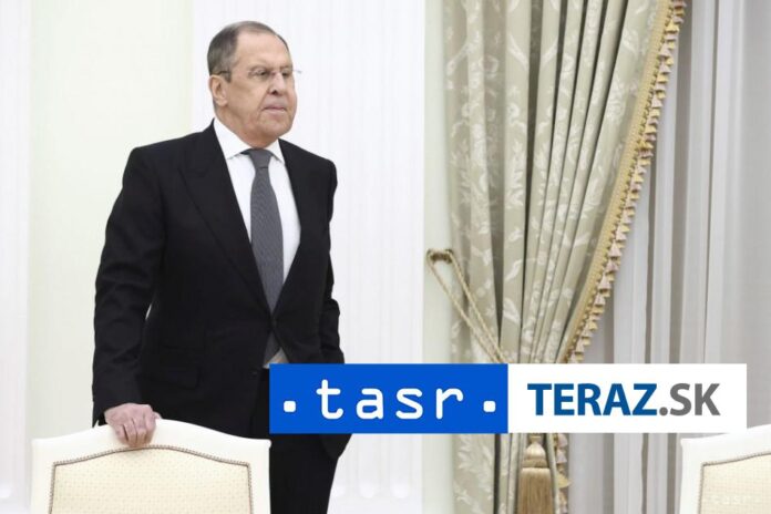 Lavrov-pricestuje-do-New-Yorku-na-zasadnutie-Bezpecnostnej-rady-OSN.jpg