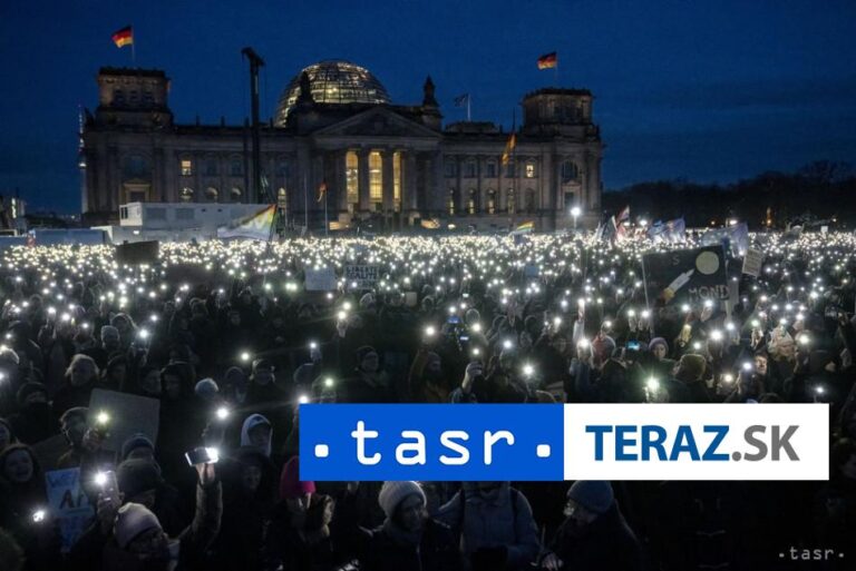 Na protest pri nemeckom parlamente by malo prísť až 100.000 ľudí