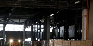 Čínsky export v októbri medziročne klesol o 1,1 %