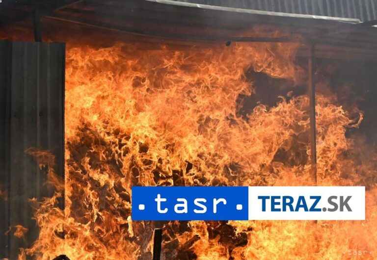 Obvinili posádku jachty, ktorá podpálila les na gréckom ostrove Hydra