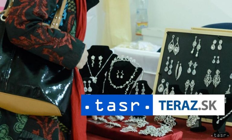 Richemont zaznamenal nárast tržieb v posledných troch mesiacoch 2023