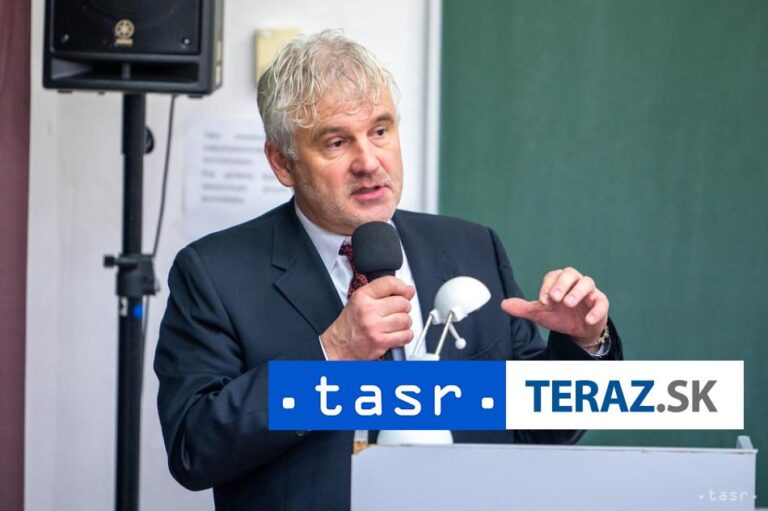 Otvorili tému regulácie sociálnych sietí v SR na boj proti šikane