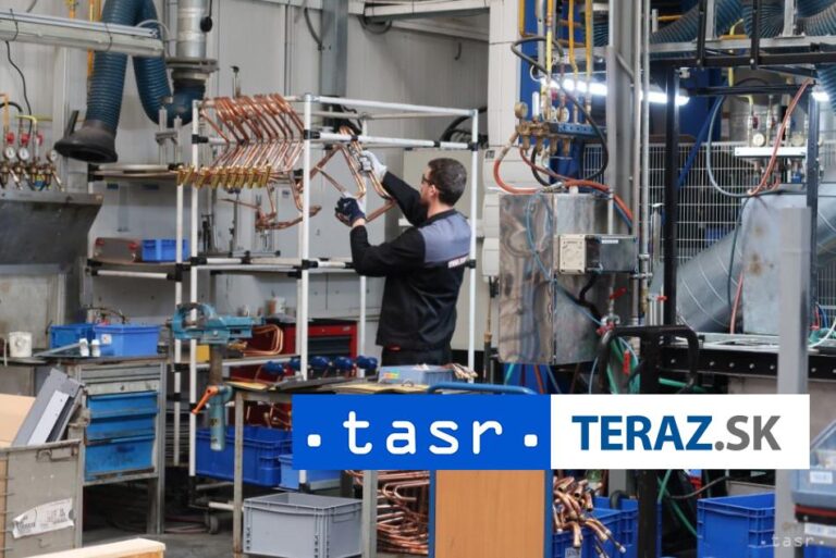 Súkromný sektor v USA vytvoril v decembri viac pracovných miest