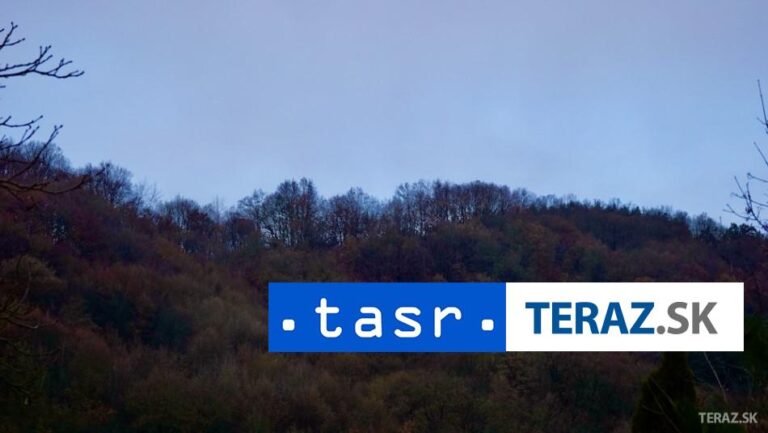 Úbočie kopca v Anglicku zdobí obrovský obrazec nahého Herkula