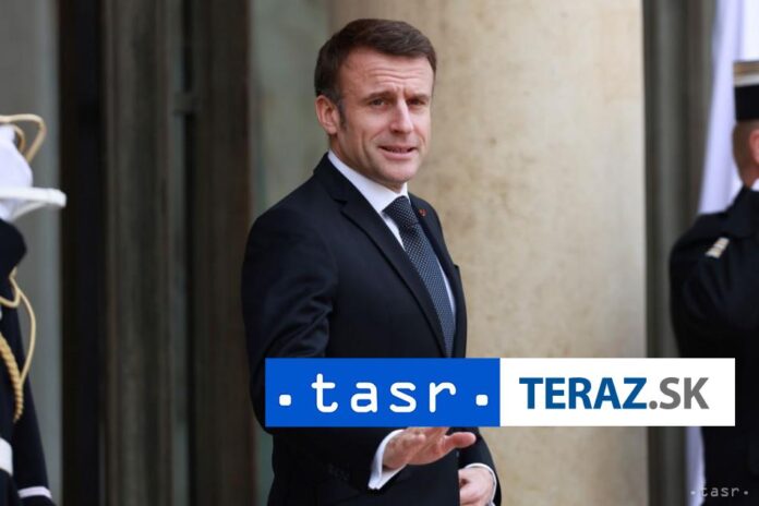 Macron-pozaduje-od-Moskvy-vysvetlenie-k-udajnej-kozmickej-zbrani.jpg