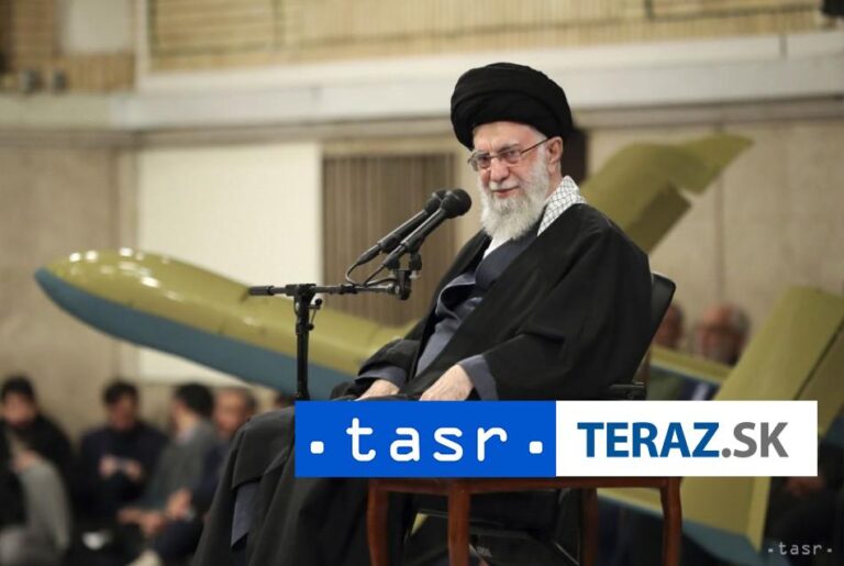Iránsky duchovný vodca varoval Nasralláha, aby ušiel z Libanonu