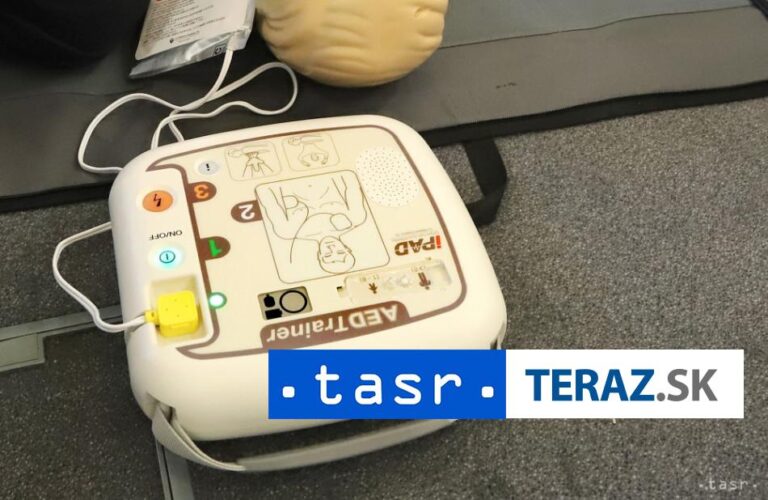 V Nitre na radnici a mestskej polícií pribudnú nové defibrilátory