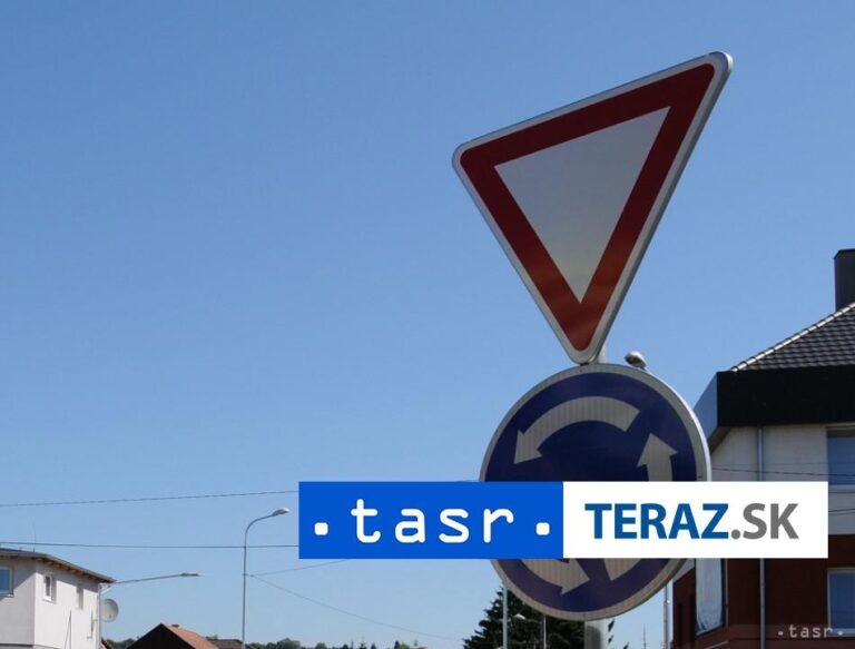 V rámci prestavby križovatky v Mlynárciach sa bude pokladať asfalt