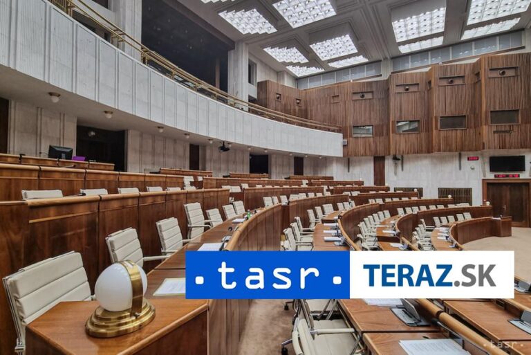 Poslanci ukončili štvrtkové rokovanie, zídu sa opäť v piatok