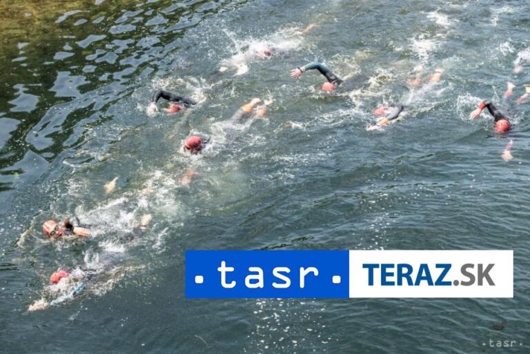 Triatlonistka Michaličková skončila vo Valencii desiata