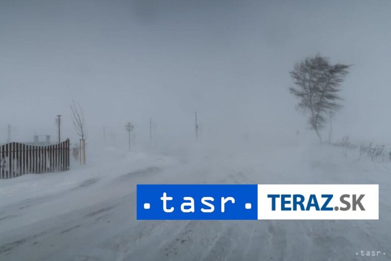 Fínsko sužuje snehová víchrica, prerušila dodávky elektriny