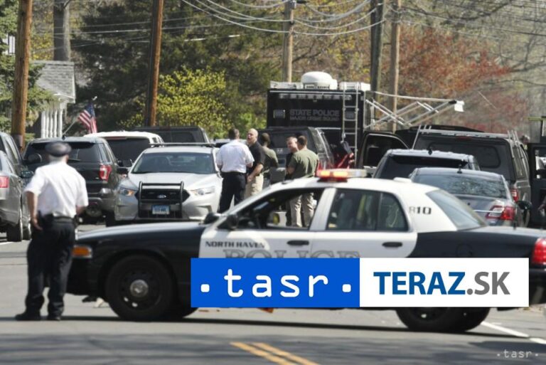 Batoľa na čerpacej stanici pohlo autom a zrazilo dvojročné dieťa