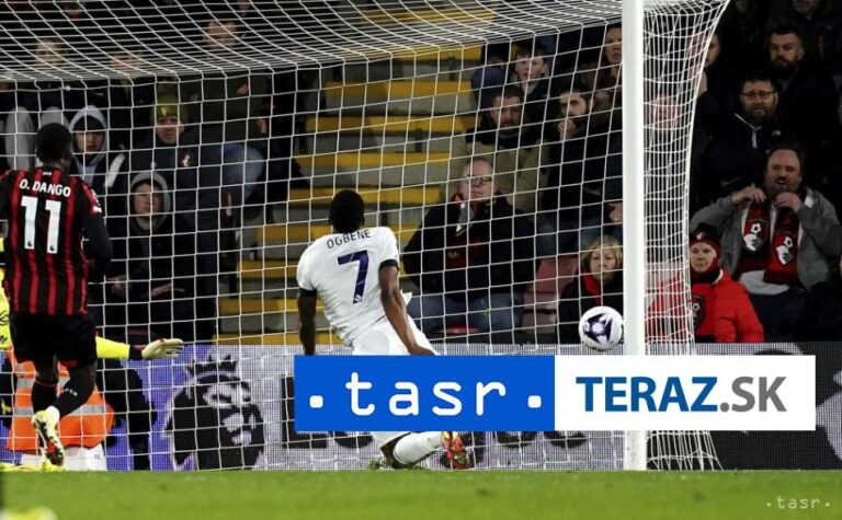 Bournemouth otočil štyrmi gólmi za polčas ligovú dohrávku s Lutonom