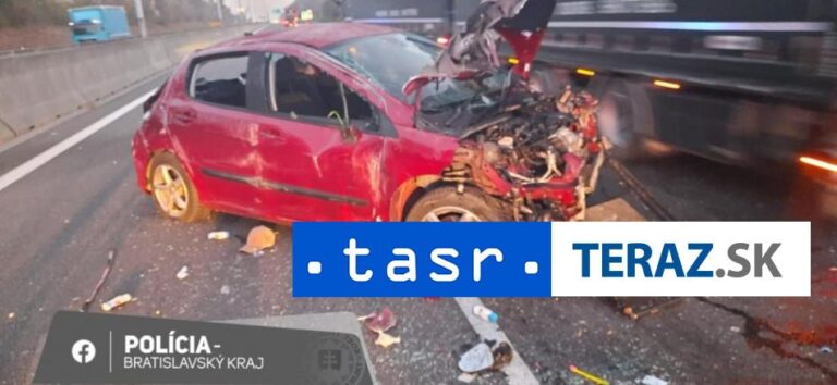 Počas dvoch ranných zrážok áut na diaľnici D2 sa nikto nezranil