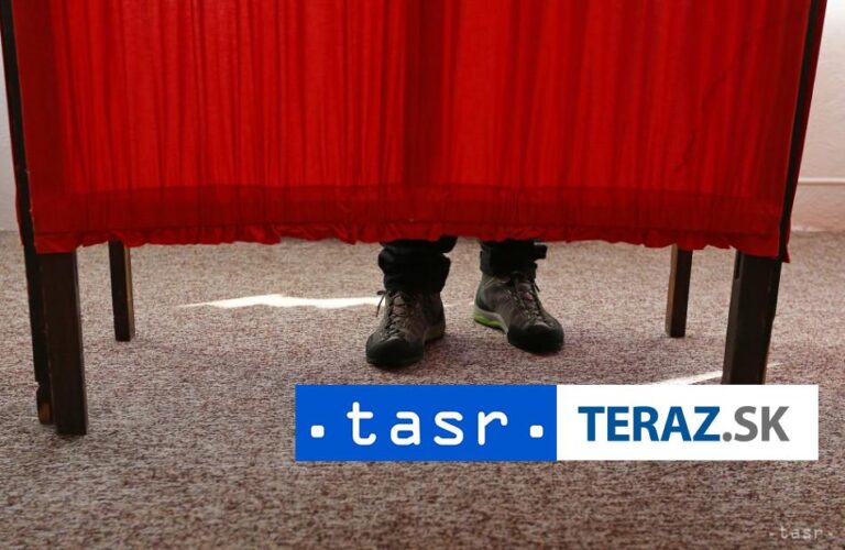 V okresoch na Zemplíne sa voľby začali načas a bez problémov