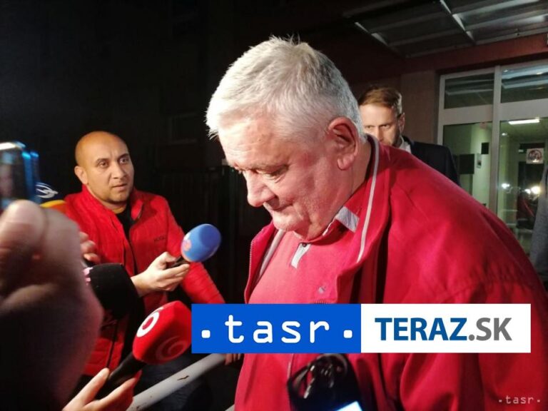 Súdny proces s exšéfom SNS Jánom S. sa vo štvrtok neuskutoční