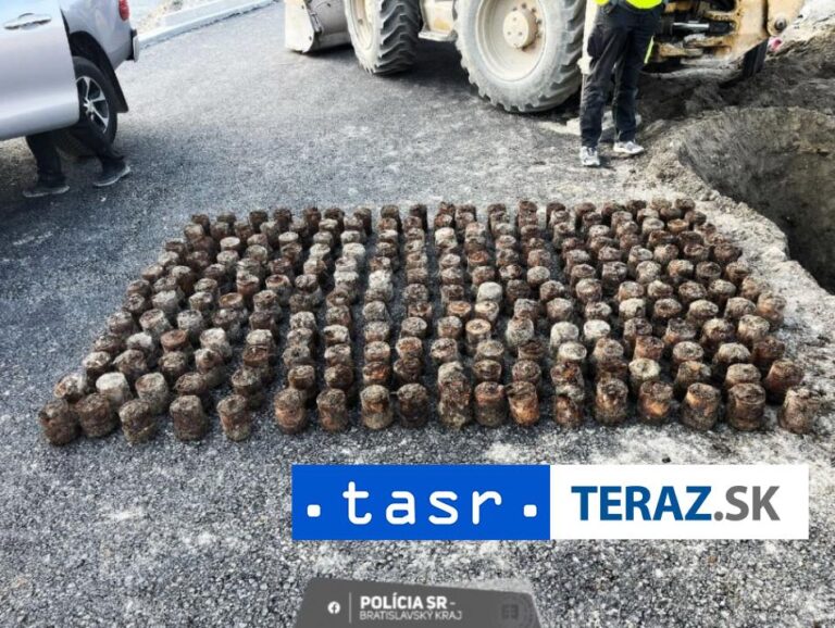 V Petržalke našli stovky mín z 2. svetovej vojny