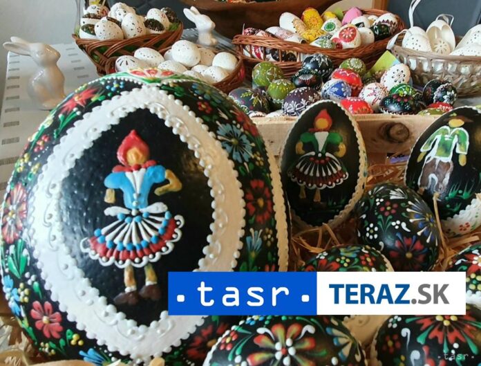 V-Zemplinskom-muzeu-spristupnia-vystavu-velkonocnych-kraslic.jpg