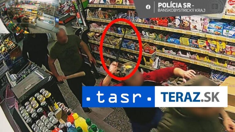 V trojici brutálne napadli muža, použili porisko, palicu a obušok