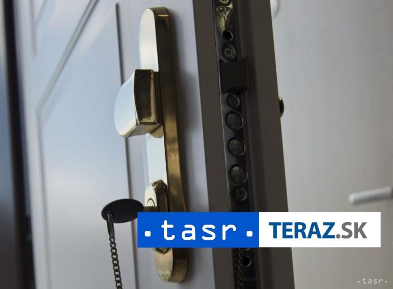 Upozorňujú na zvýšený počet krádeží vlámaním počas leta