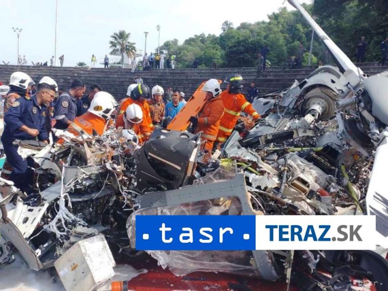 Pri zrážke vojenských vrtuľníkov v Malajzii zahynulo desať ľudí