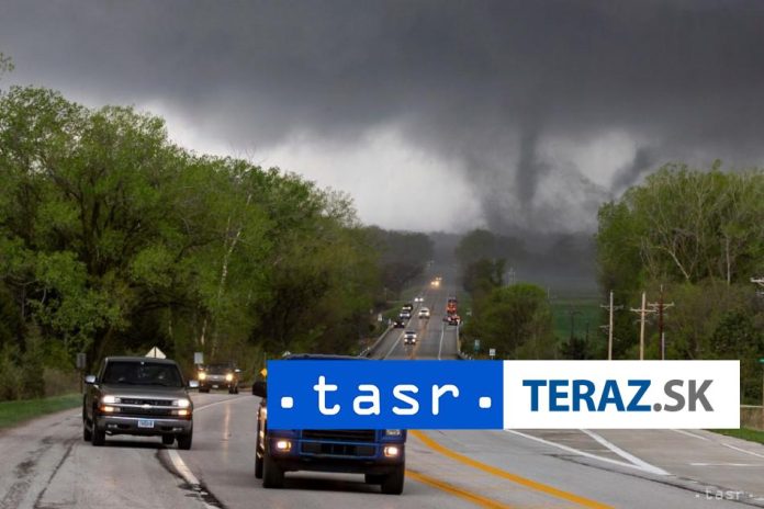 Stredozapad-USA-postihlo-nicive-tornado-k-obetiam-na-zivotoch-nedoslo.jpg