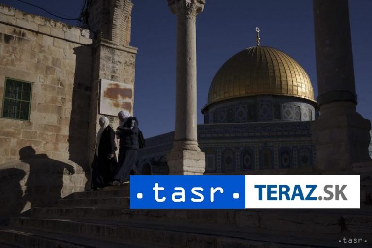 Páchateľ piatkového útoku v mešite sa vzdal talianskej polícii