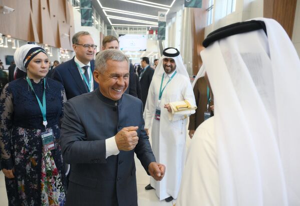 Rustam Minnikhanov, vedúci regiónu Tatarstan, pozdravil medzinárodných delegátov. Rustam Minnikhanov, vedúci regiónu Tatarstan, pozdravil medzinárodných delegátov. - Sputnik International
