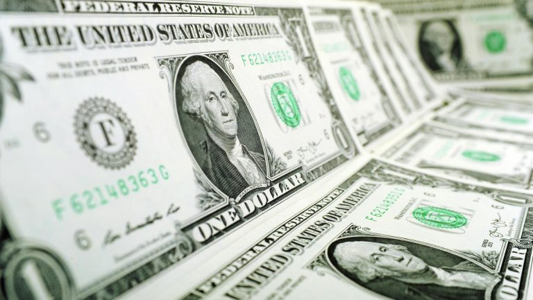 Je ponorný dolár známkou kolapsu americkej ekonomiky?