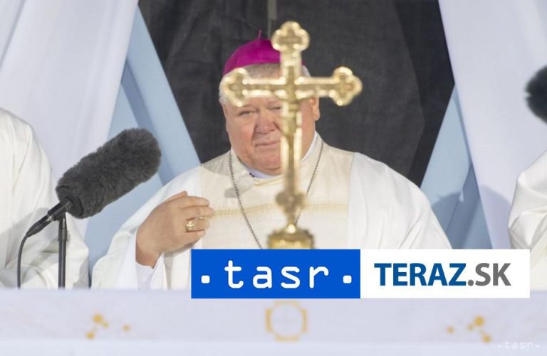 Vyhorený kostol pripomína kríž, požehnal ho biskup Judák