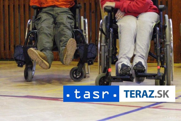 Odmena pre pracovníkov štátu neovplyvní príspevok na opatrovanie