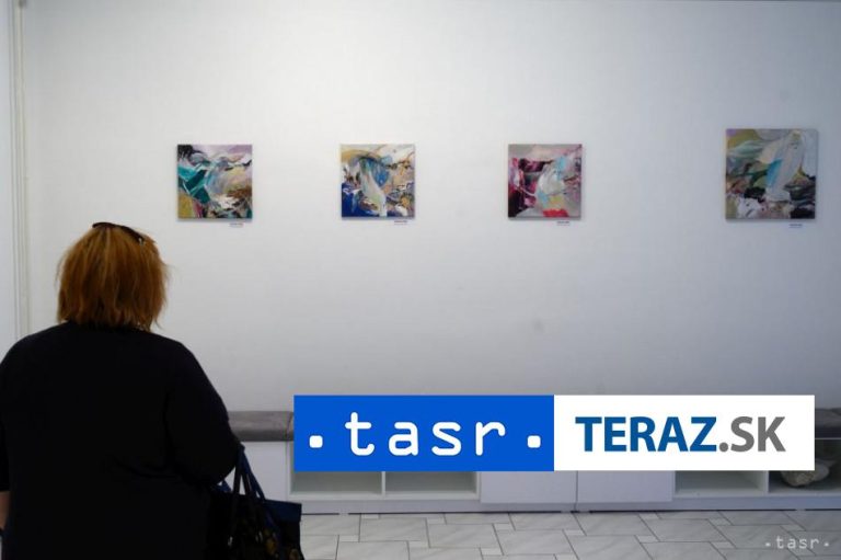 Výstava Klíčenie predstavuje tvorbu Alizy Orlan a Doroty Sadovskej