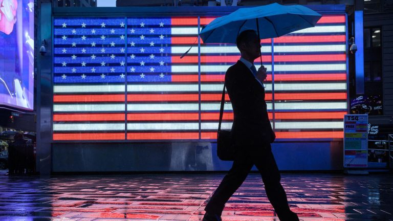 „Zahraničná politika dole na zozname“: Bývalý poradca Pentagonu pre to, čo Američanov skutočne znepokojuje