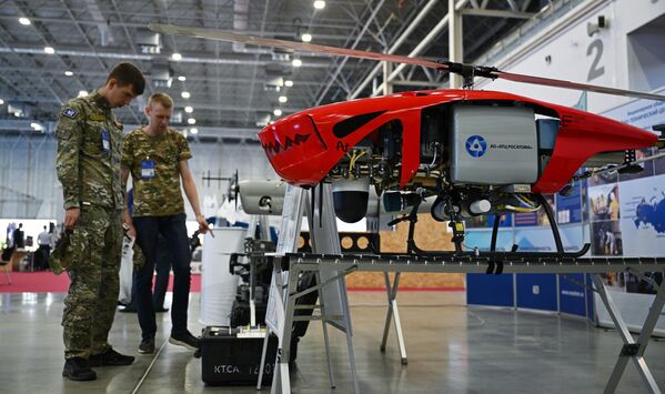 Systém bezpilotných lietadiel MBPV-37 s vertikálnym vzletom a pristátím vyvinutý Technickým centrom pre núdzové situácie Rosatom. Systém bezpilotných lietadiel MBPV-37 s vertikálnym vzletom a pristátím vyvinutý v Rosatom Emergency Technical Center. - Sputnik International