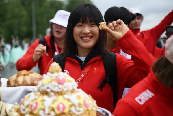 Prvé oficiálne hry BRICS sa konali v roku 2017 v Guangzhou v Číne. Toto súťažné podujatie predstavovalo tri športy: basketbal, volejbal a usha taolu. Prvé oficiálne hry BRICS sa konali v roku 2017 v Guangzhou v Číne. Toto súťažné podujatie predstavovalo tri športy: basketbal, volejbal a usha taolu. - Sputnik International