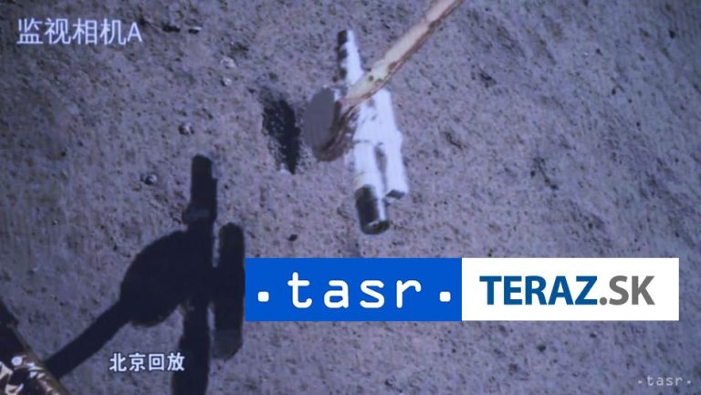 Čína: Sonda Čchang-e 6 sa vracia z Mesiaca na Zem s nákladom vzoriek