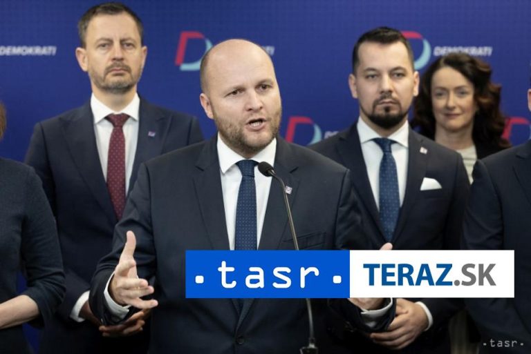 Demokrati a Piráti podpísali memorandum o dlhodobej spolupráci